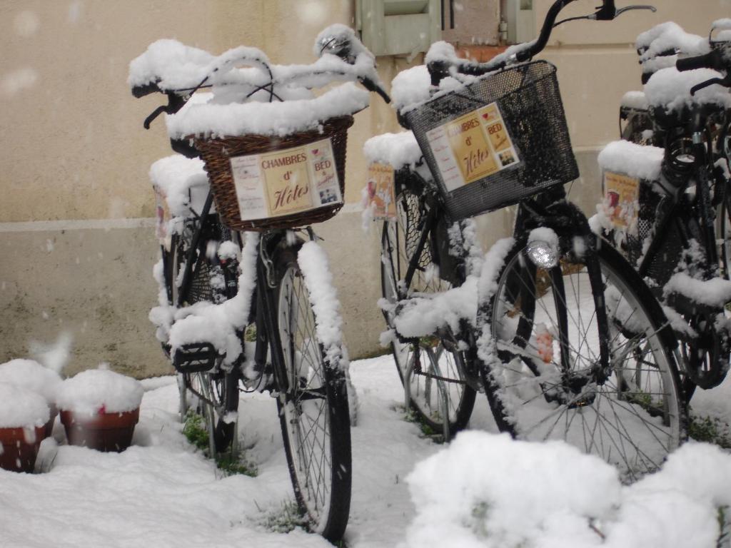 Aux 3 Lits Qui Chantent - Au Village Vence Exterior photo
