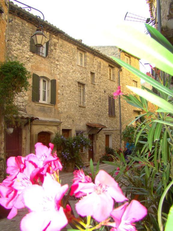 Aux 3 Lits Qui Chantent - Au Village Vence Exterior photo